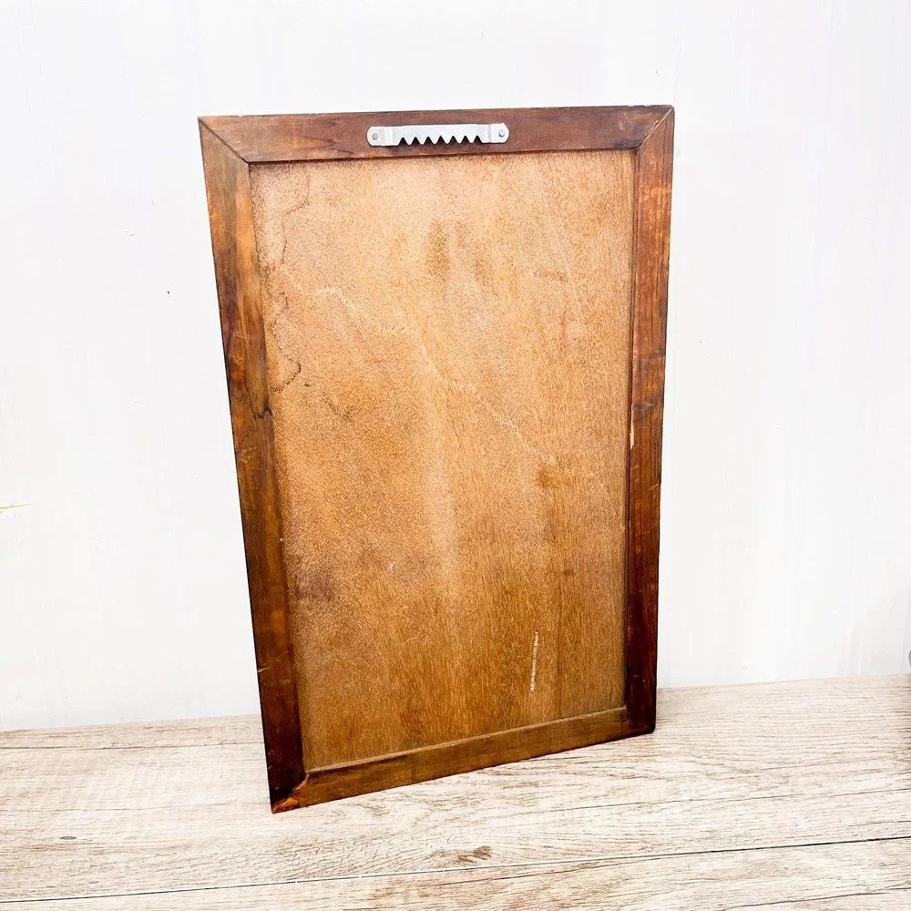 Vintage Wooden Oval Shadowbox - Curio Wall Hanging